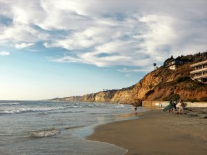 Scripps Beach La Jolla bluffs sand ocean