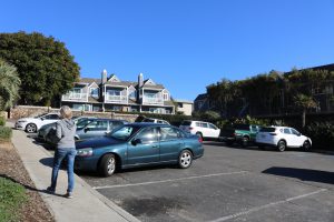 Grandview Beach parking lot