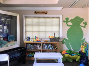 Kid's Corner bookshelves table