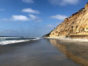 Stonesteps Beach Encinitas wet sand bluffs