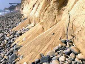 sand piles songs sandstone bluffs